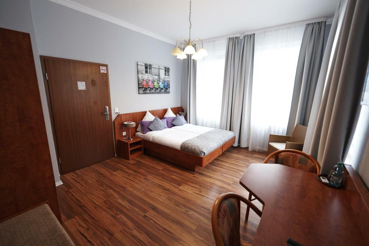 Hotel Wurster Kroog Бремергафен Екстер'єр фото